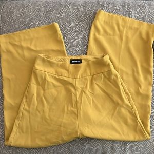 Mustard Color Cropped Wide Leg Trousers!